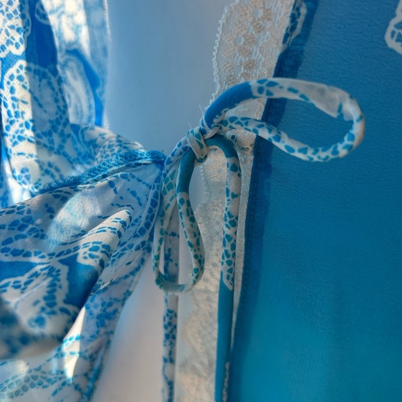 In Bloom by Jonquil Bridal Robes blue ombré lace detail silky robe w/ tie Large - Picture 9 of 12